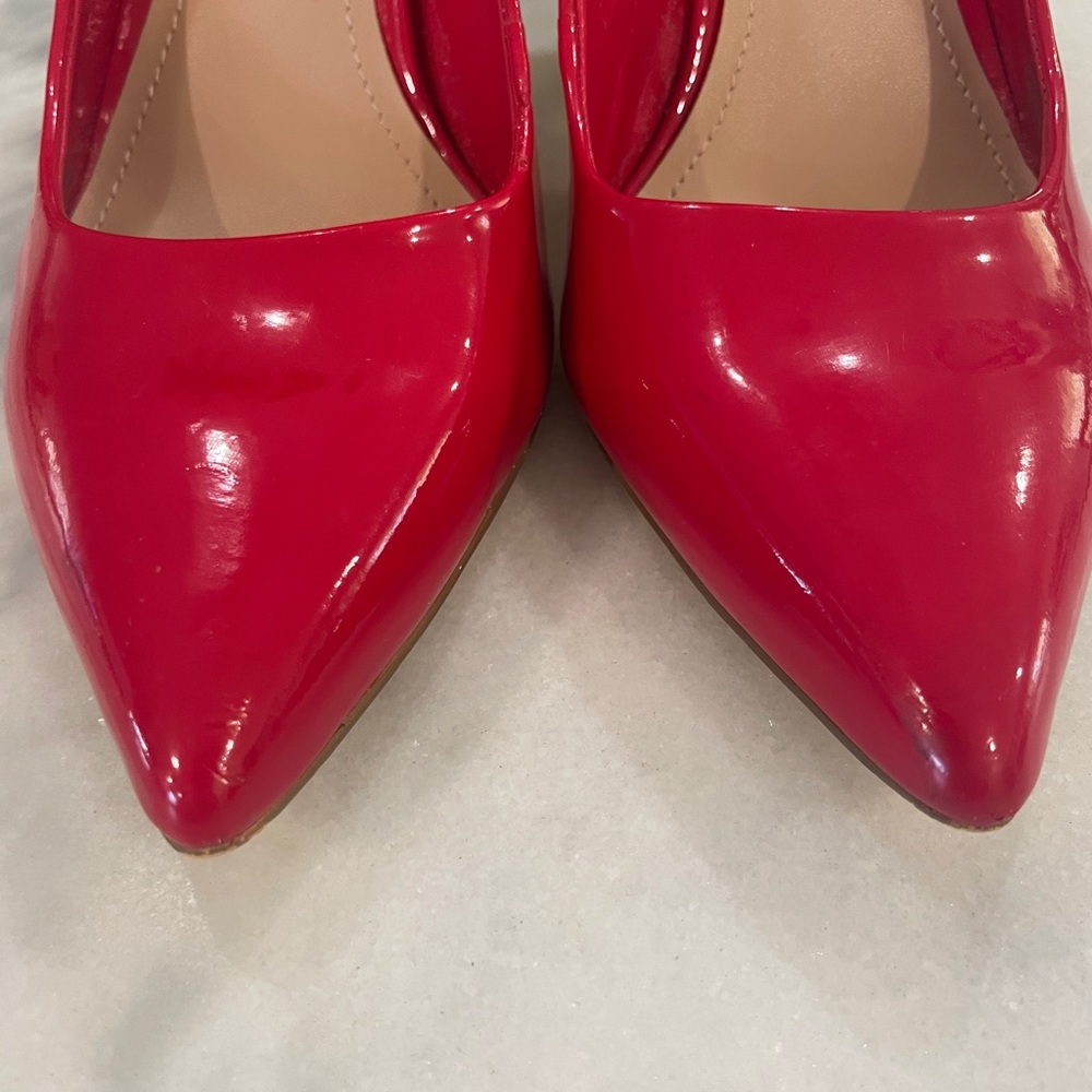 BCBGeneration Vibrant Red Heels - Picture 2 of 5